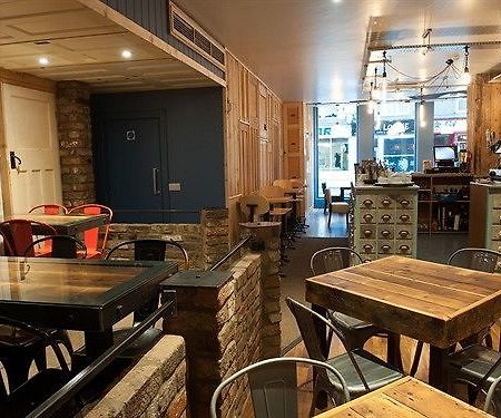 Hotel Forty One Driffield エクステリア 写真