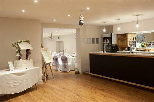 Hotel Forty One Driffield エクステリア 写真